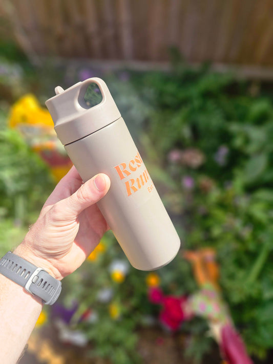 Rest Day Run Club Bottle – Sandstone (Est. 2025)